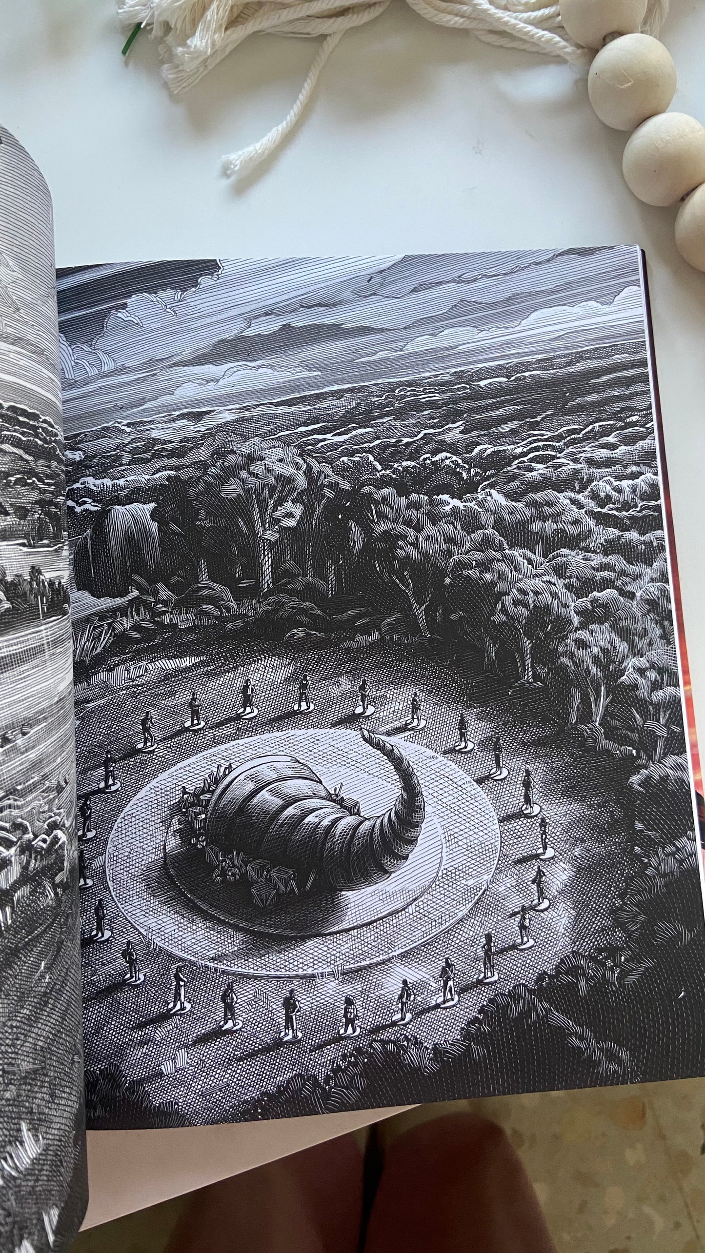 The Hunger Games: Illustrated Edition