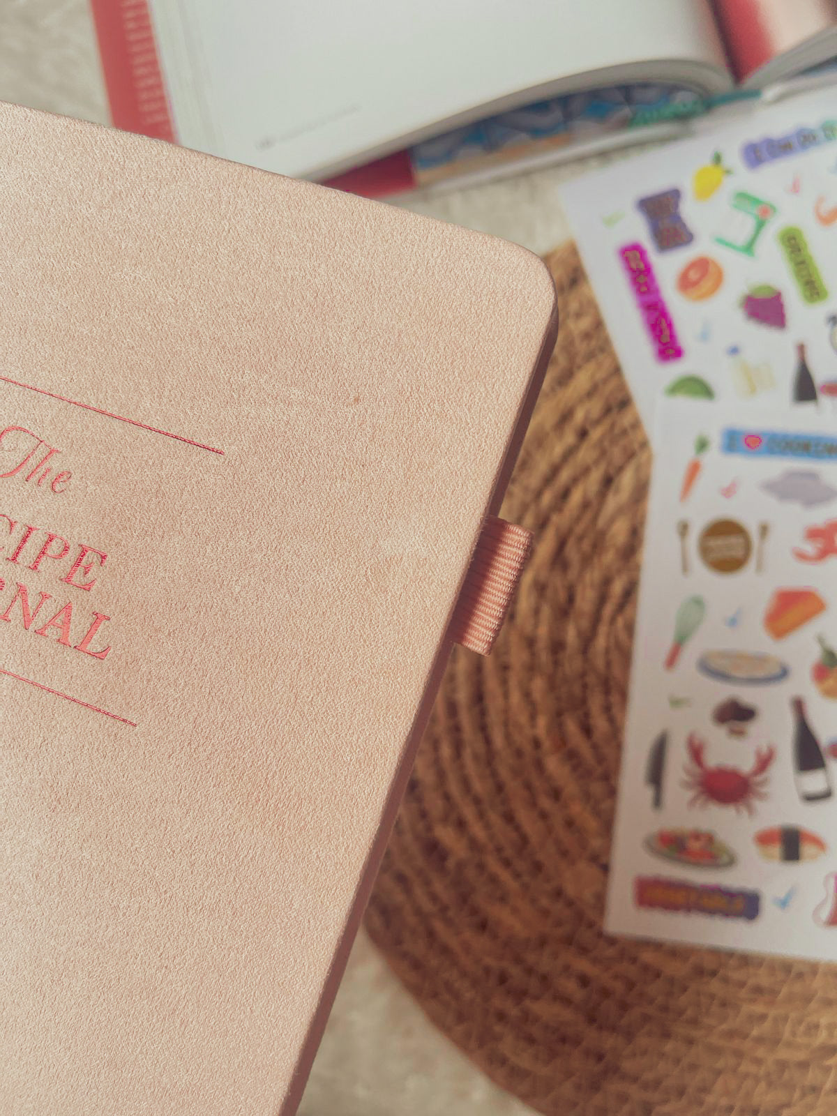 Recipe Book to Write in Your Own Recipes A5 (120 recipes)