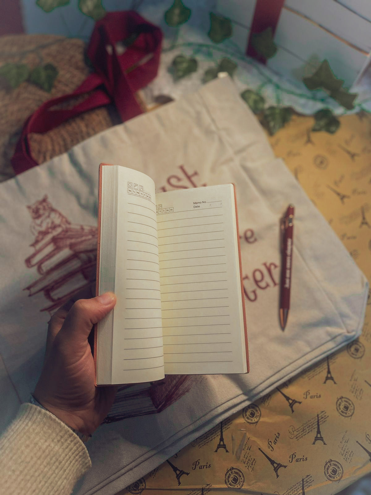 Book Lover Package (Tote bag+Notebook+Pen)