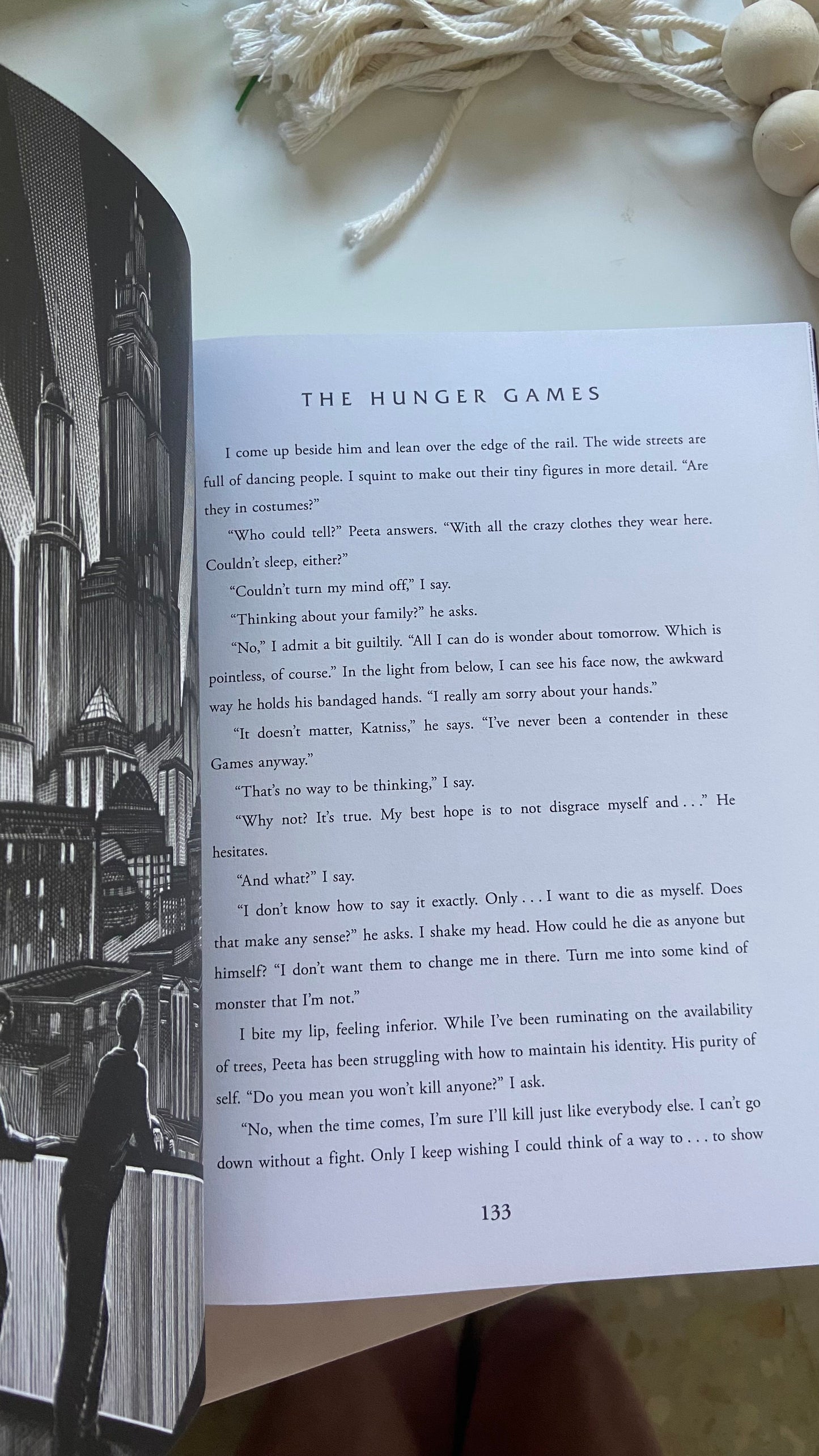 The Hunger Games: Illustrated Edition