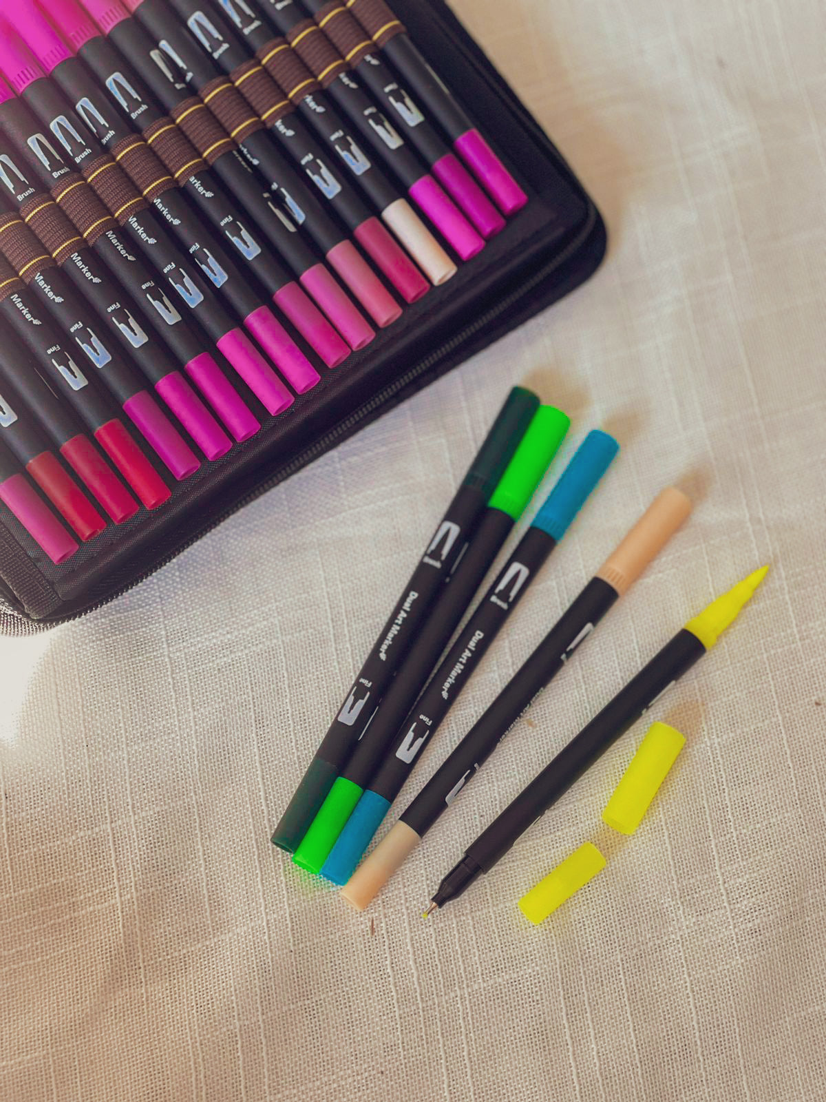 72 Double Brush Marker Pens Colors