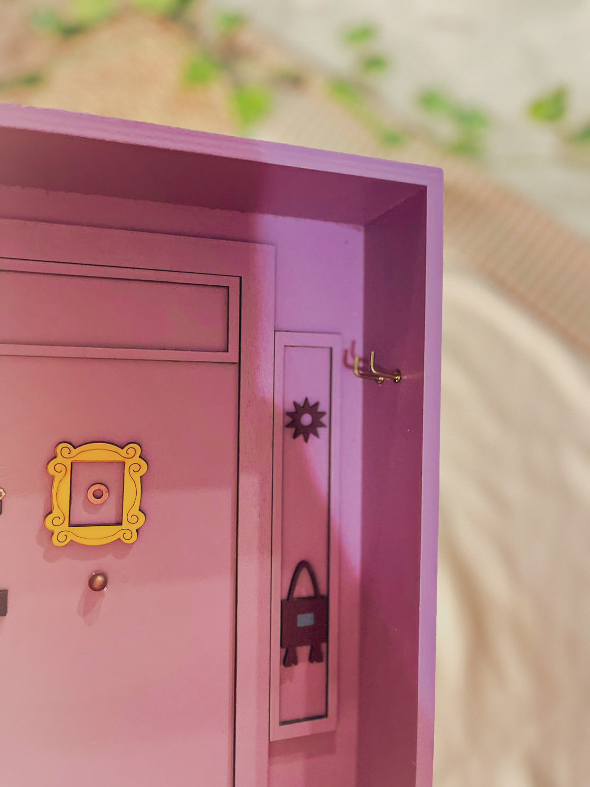 Friends Key Holder Wall Mount