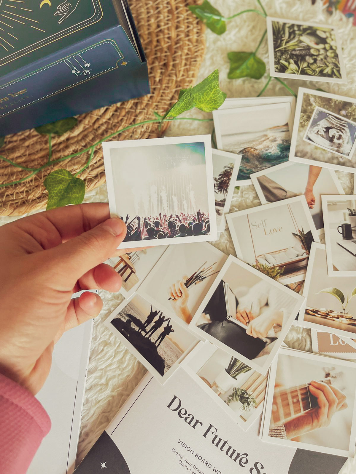 Vision Board Kit “Dear Future Me”