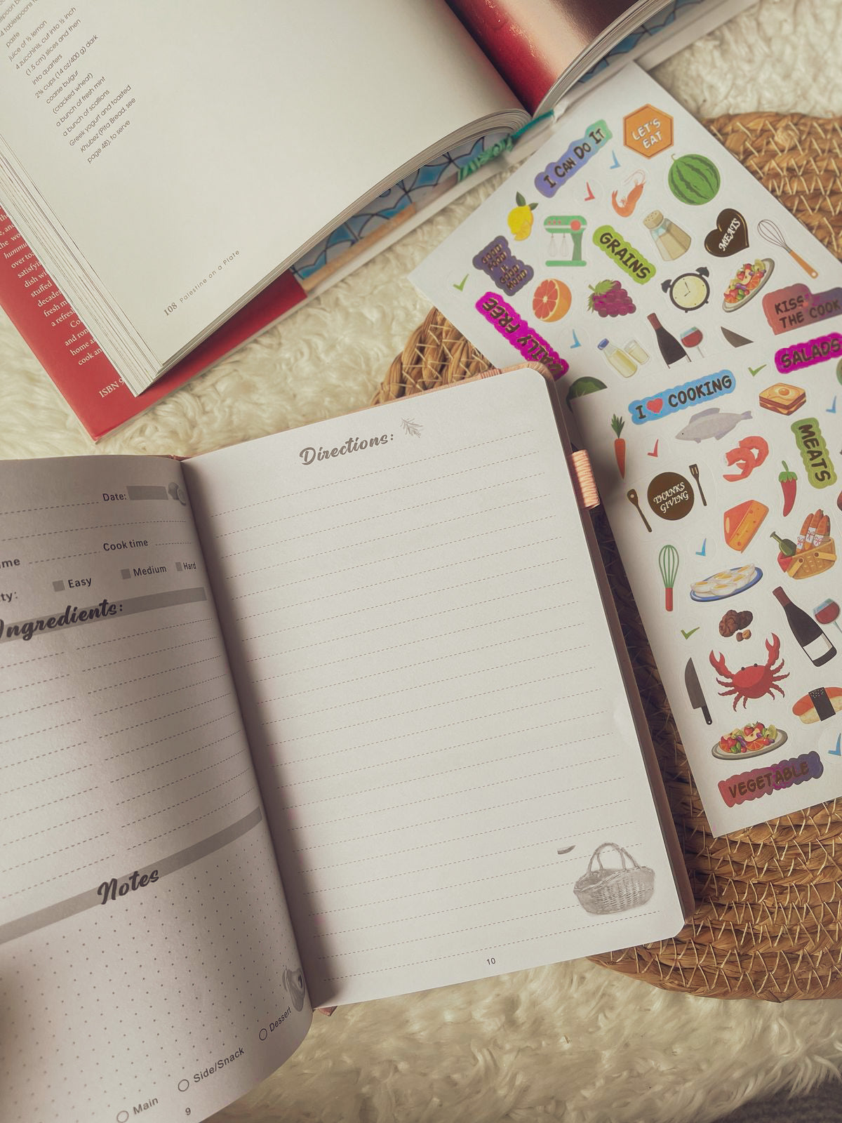Recipe Book to Write in Your Own Recipes A5 (120 recipes)