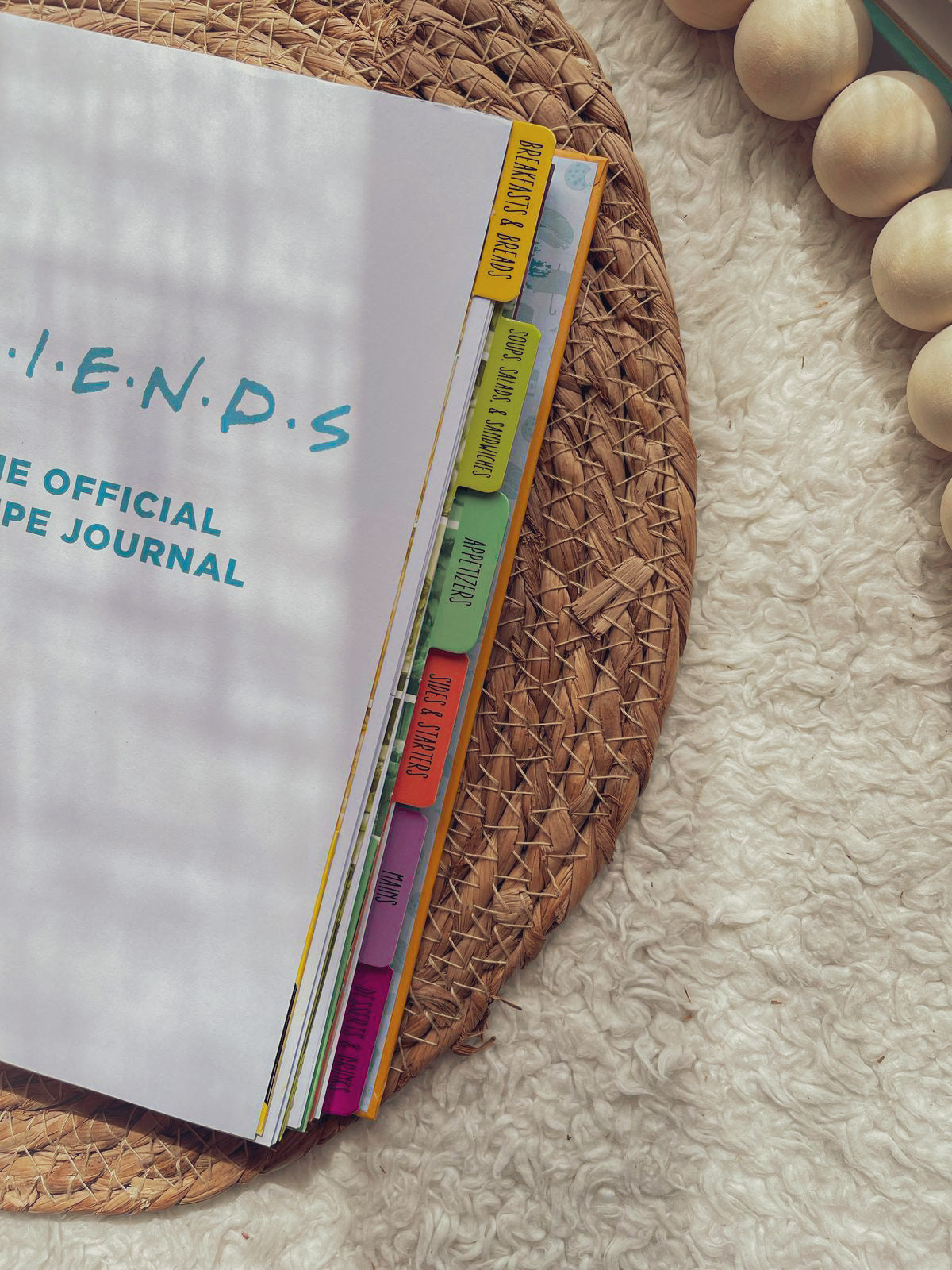 Friends: The Official Recipe Journal: The One With All Your Friends' Recipes