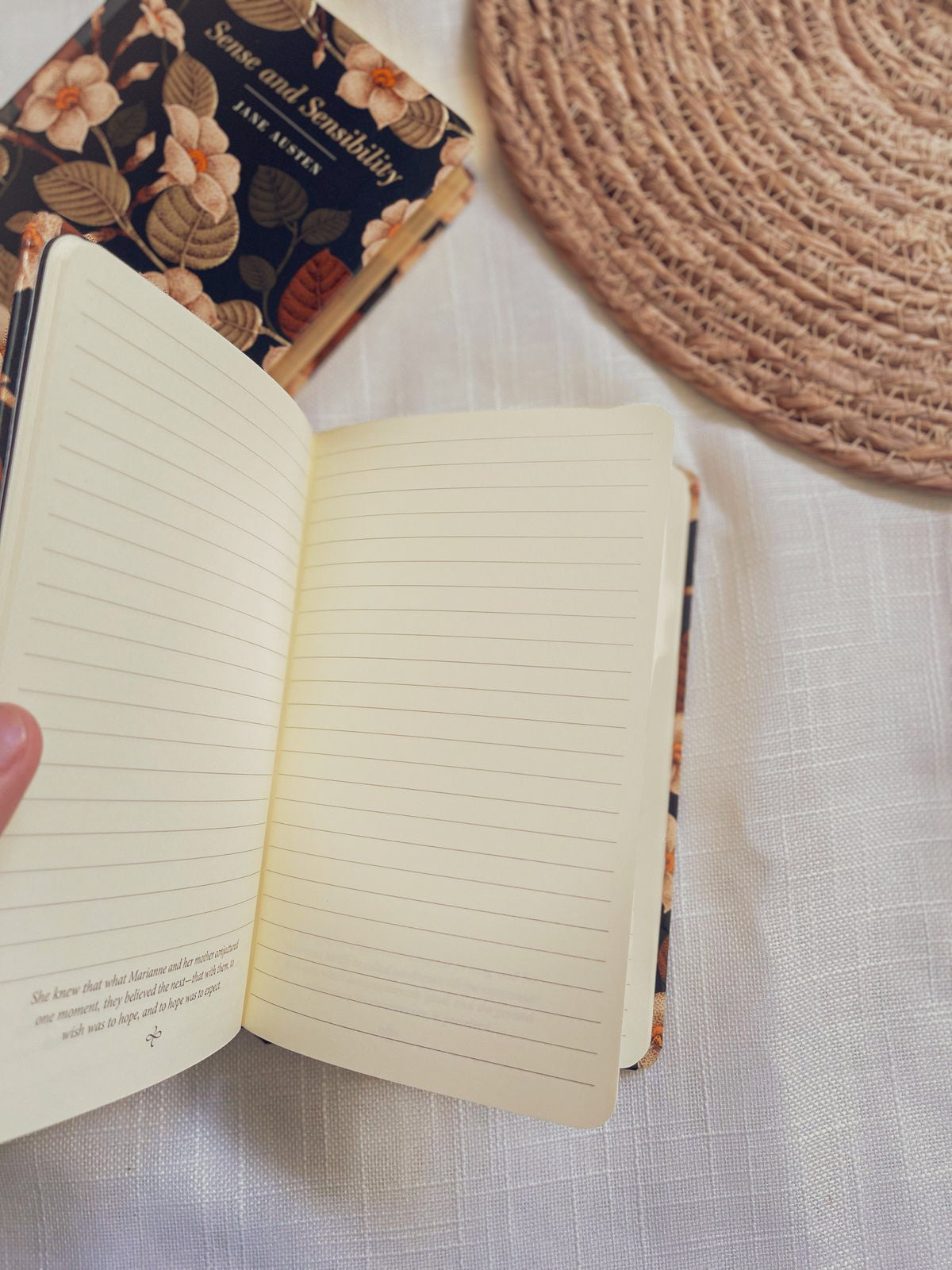 Sense and Sensibility - Lined Journal & Novel | Jane Austen (Gifts)