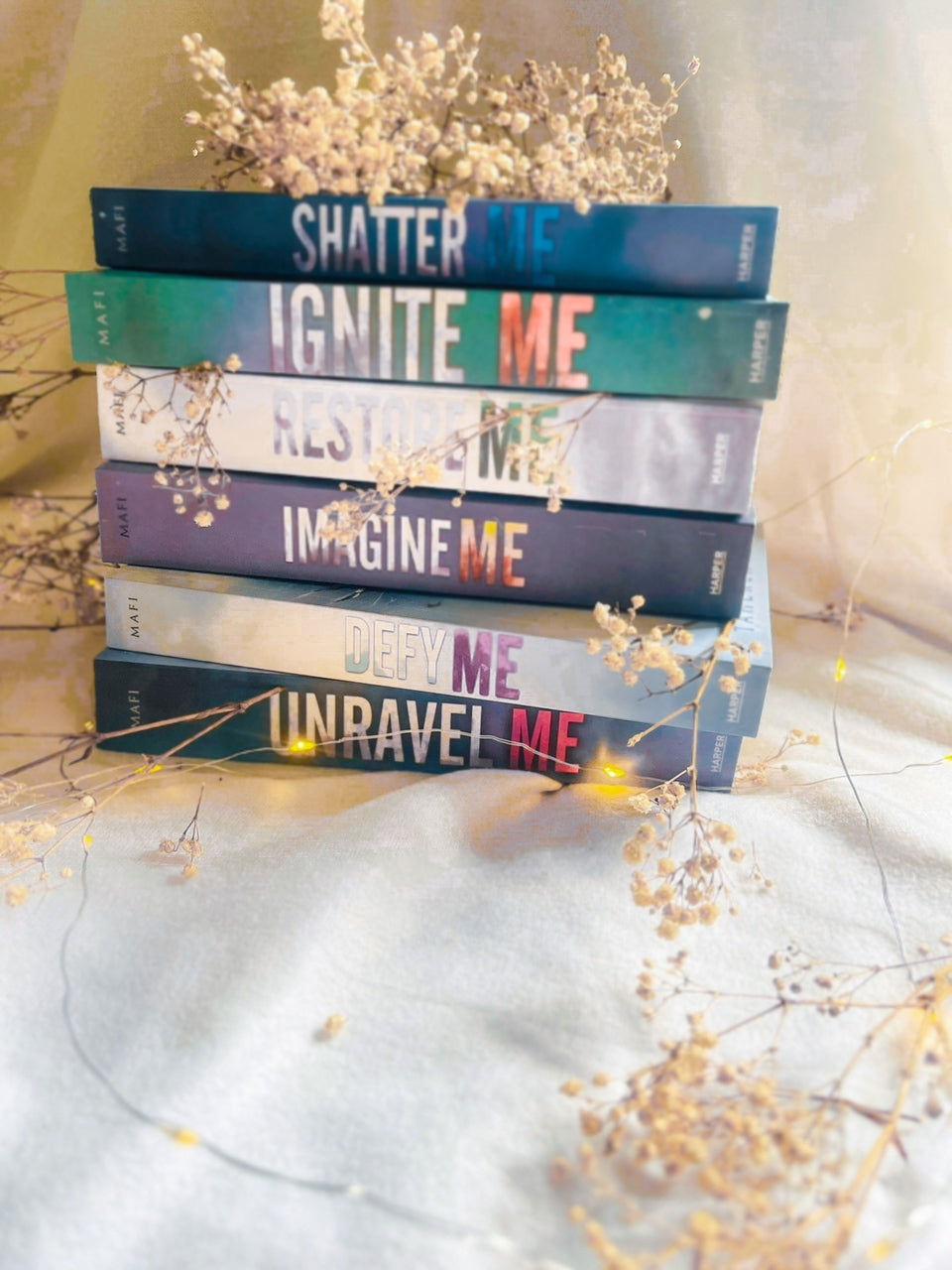 Amazon.com: Shatter Me Series 6-Book Box Set: Shatter Me