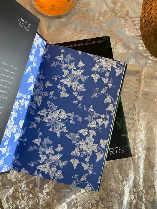 Powerful: A Powerless Story (The Powerless Trilogy) Sprayed edges / Hardcover