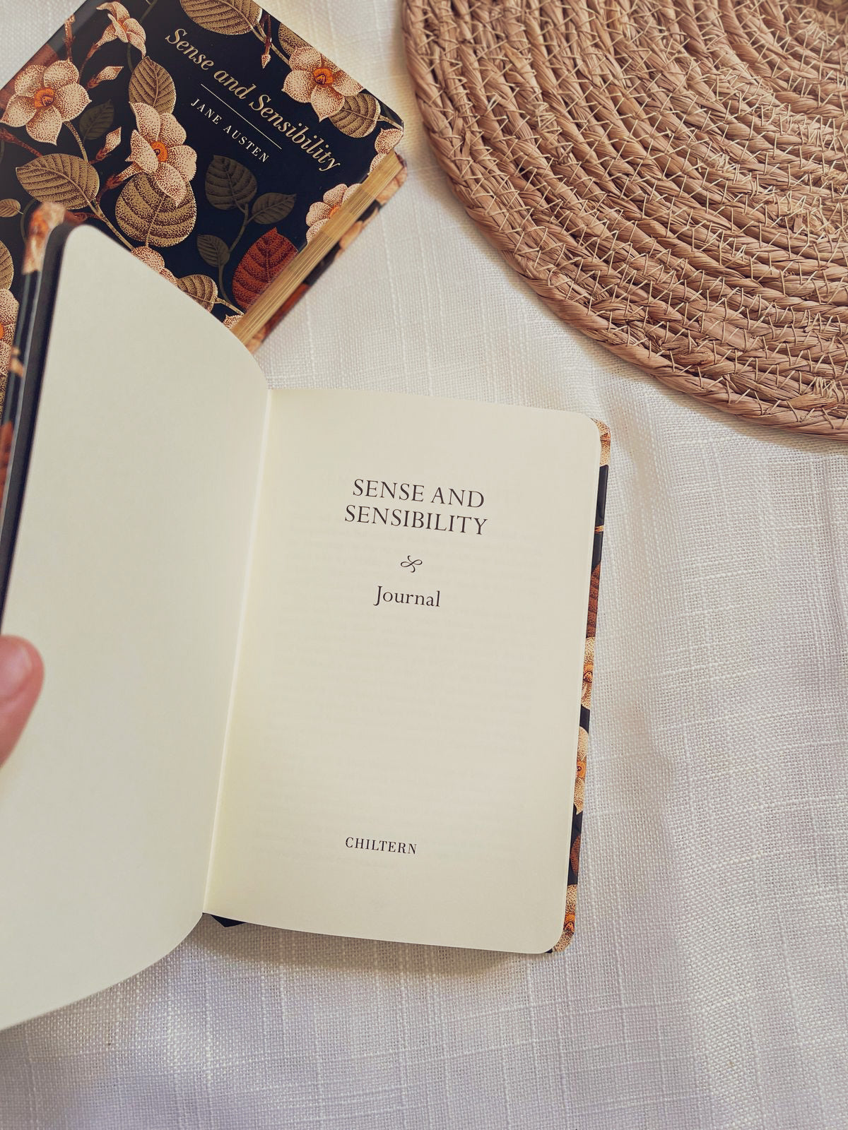 Sense and Sensibility - Lined Journal & Novel | Jane Austen (Gifts)