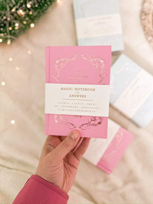 Hardcover The Magic Notebook