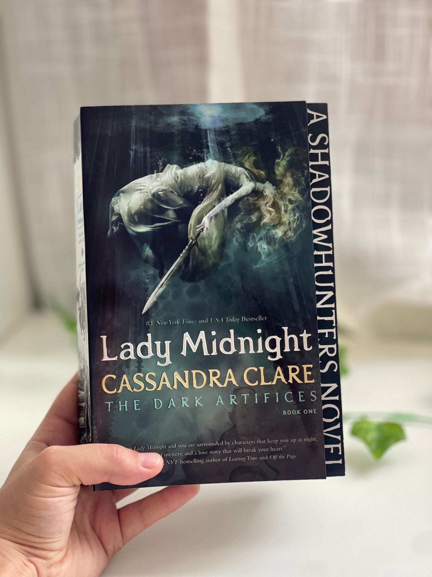 Lady Midnight
-The Dark Artifices