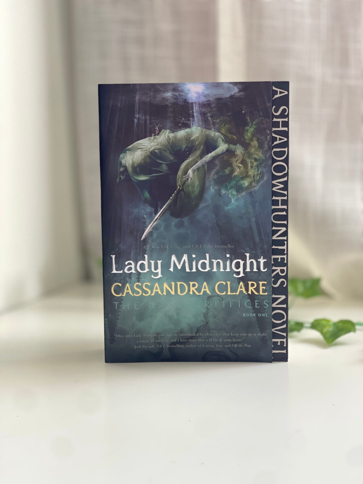 Lady Midnight
-The Dark Artifices