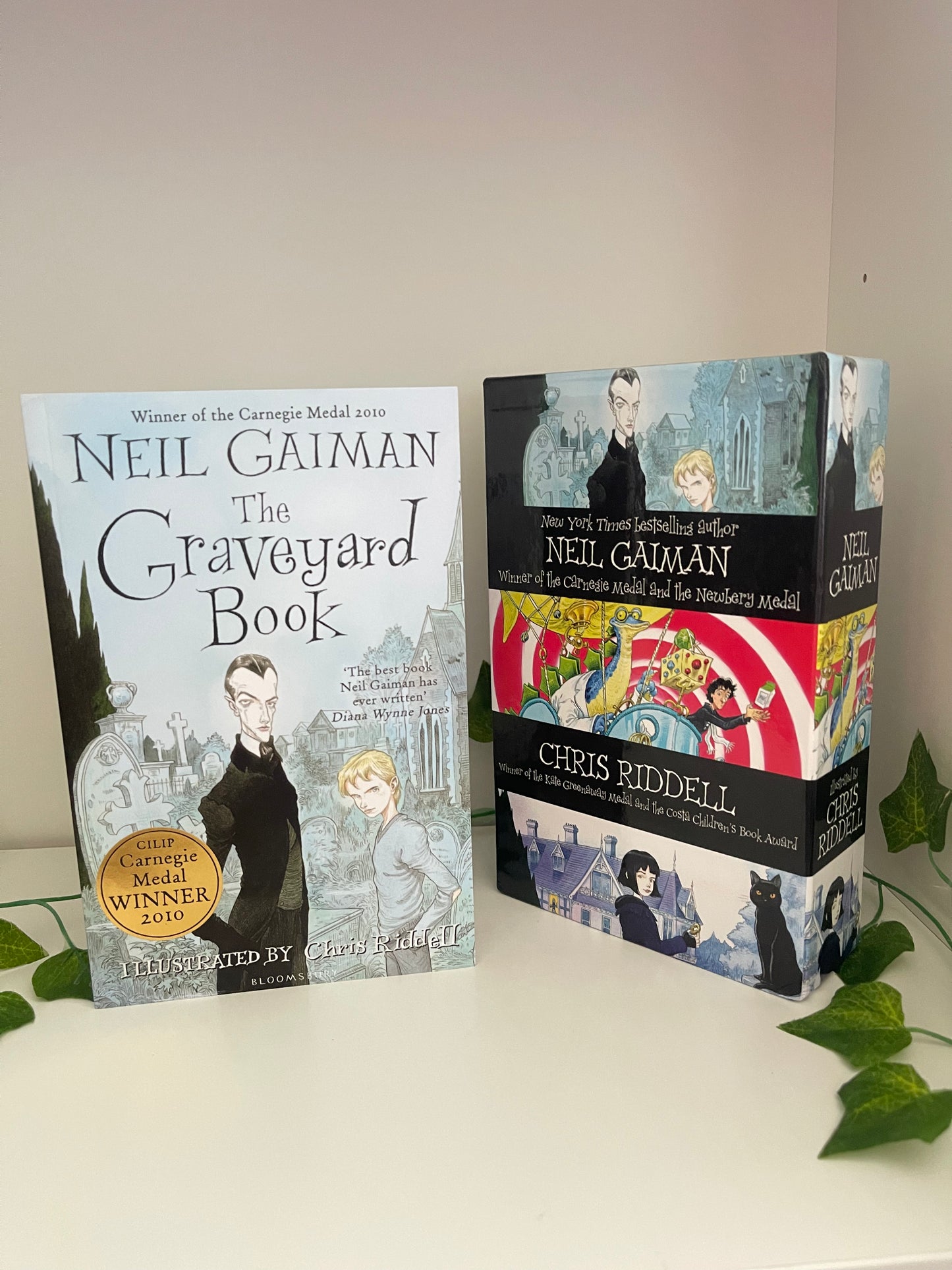 Neil Gaiman bestselling books