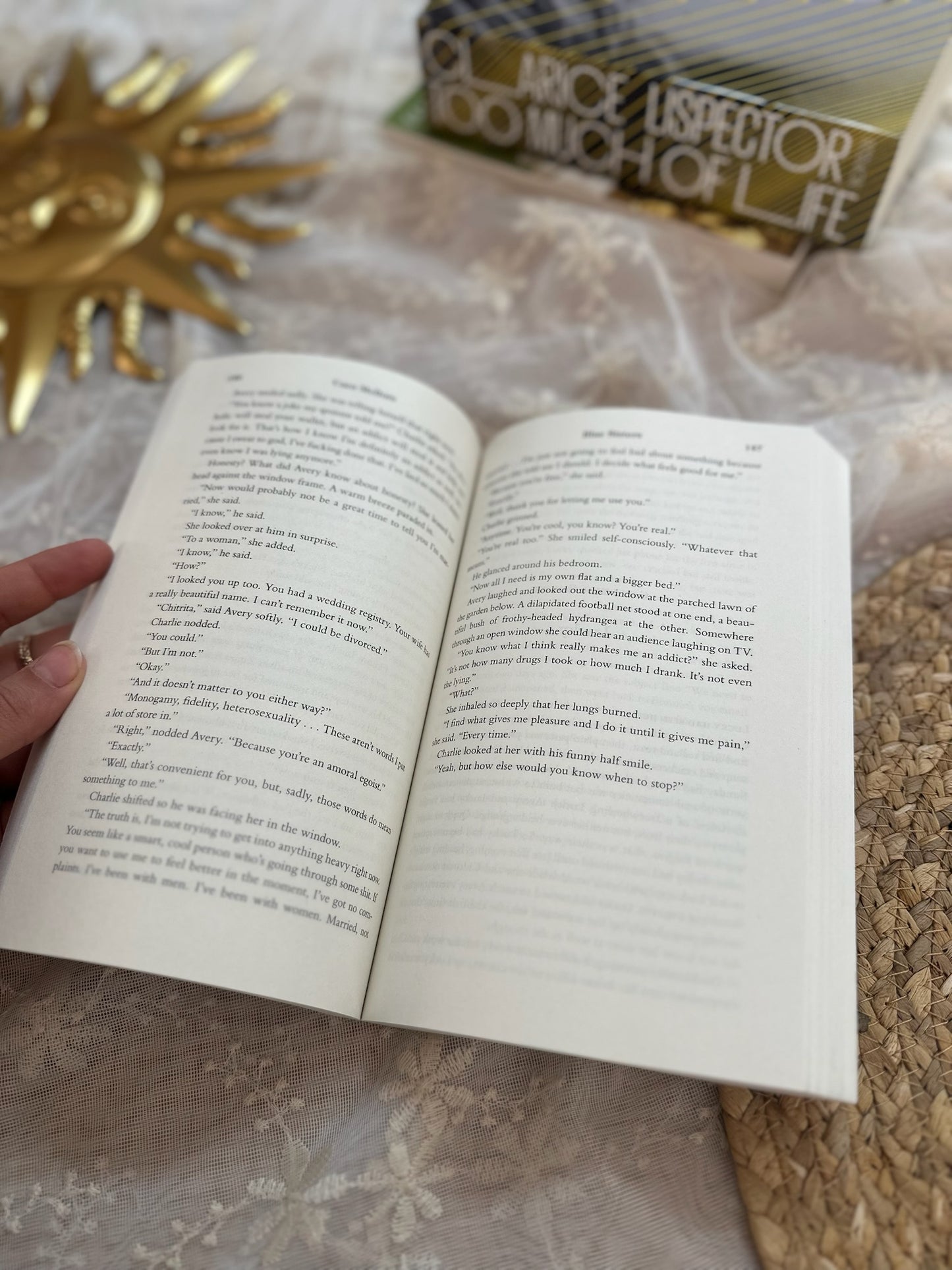 Blue Sisters | Coco Mellors; A Novel