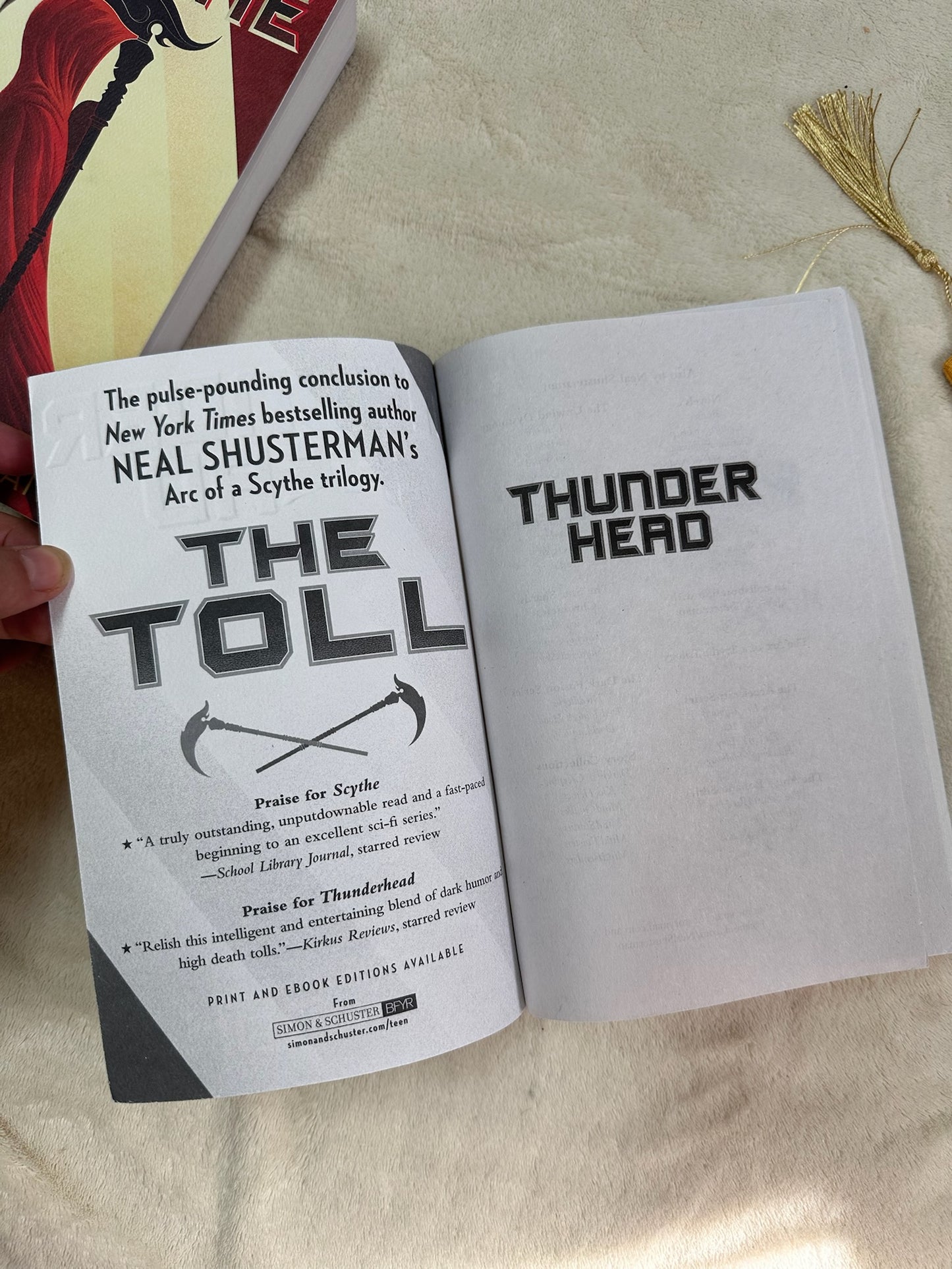 Thunderhead (Arc of a Scythe) | Book 2