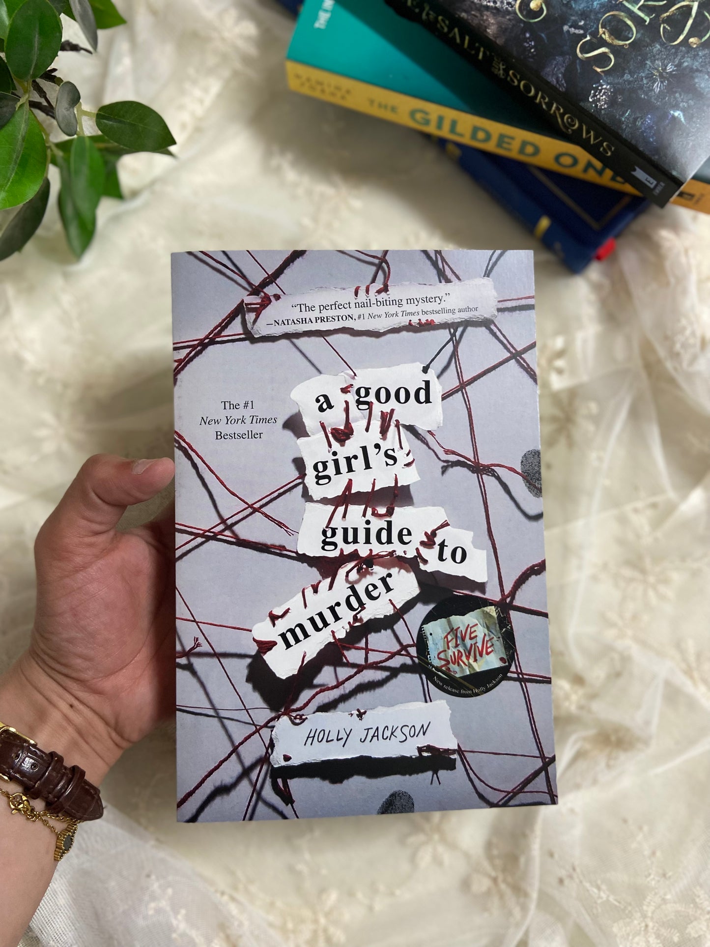A Good Girl's Guide to Murder