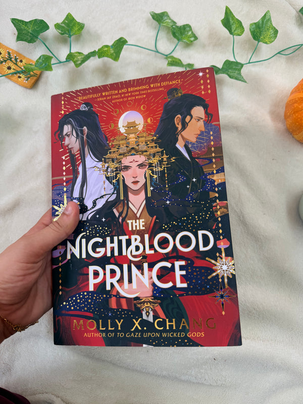 The Nightblood Prince : Two princes. One prophecy. A fate she cannot outrun , Sprayed Edges