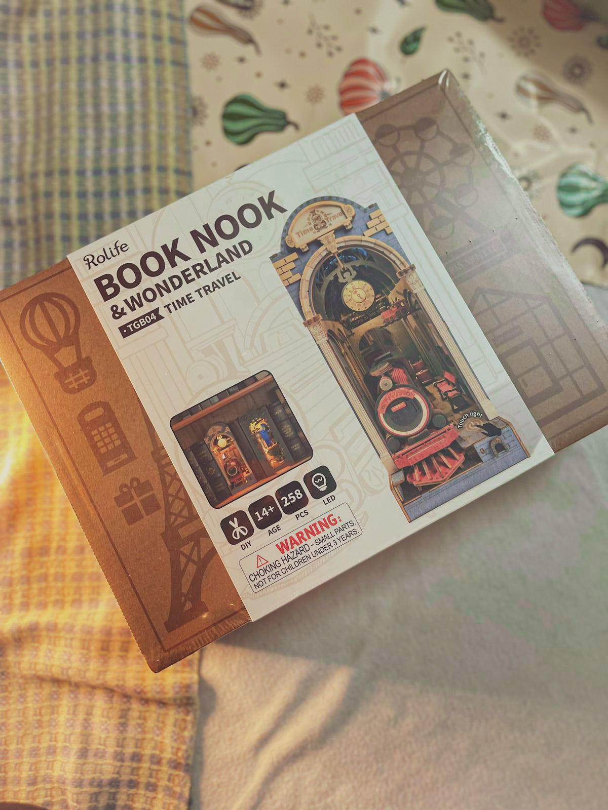 Time Travel Booknook (Hogwarts Express Inspired)