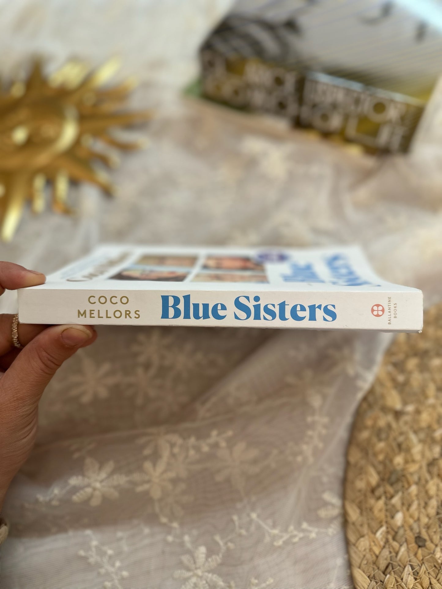 Blue Sisters | Coco Mellors; A Novel
