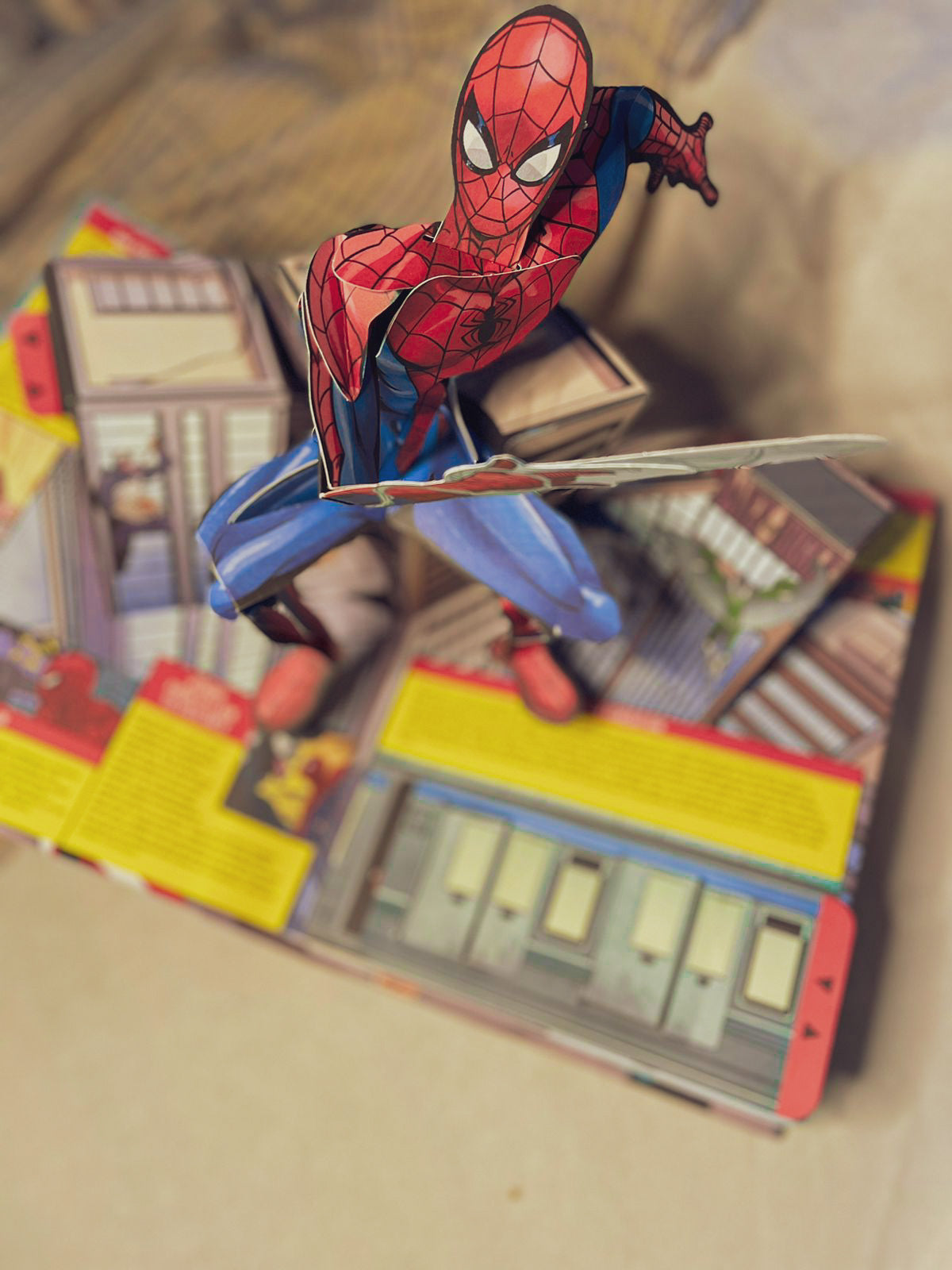 Marvel Super Heroes: The Ultimate Pop-Up Book