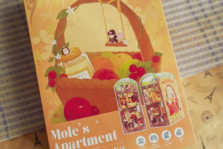 Mole's Apartment Booknook