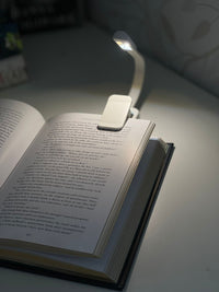 Reading light for books