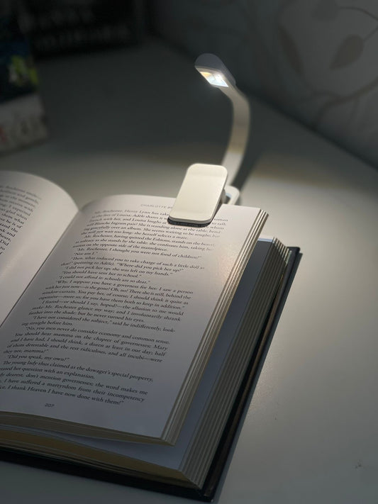Reading light for books
