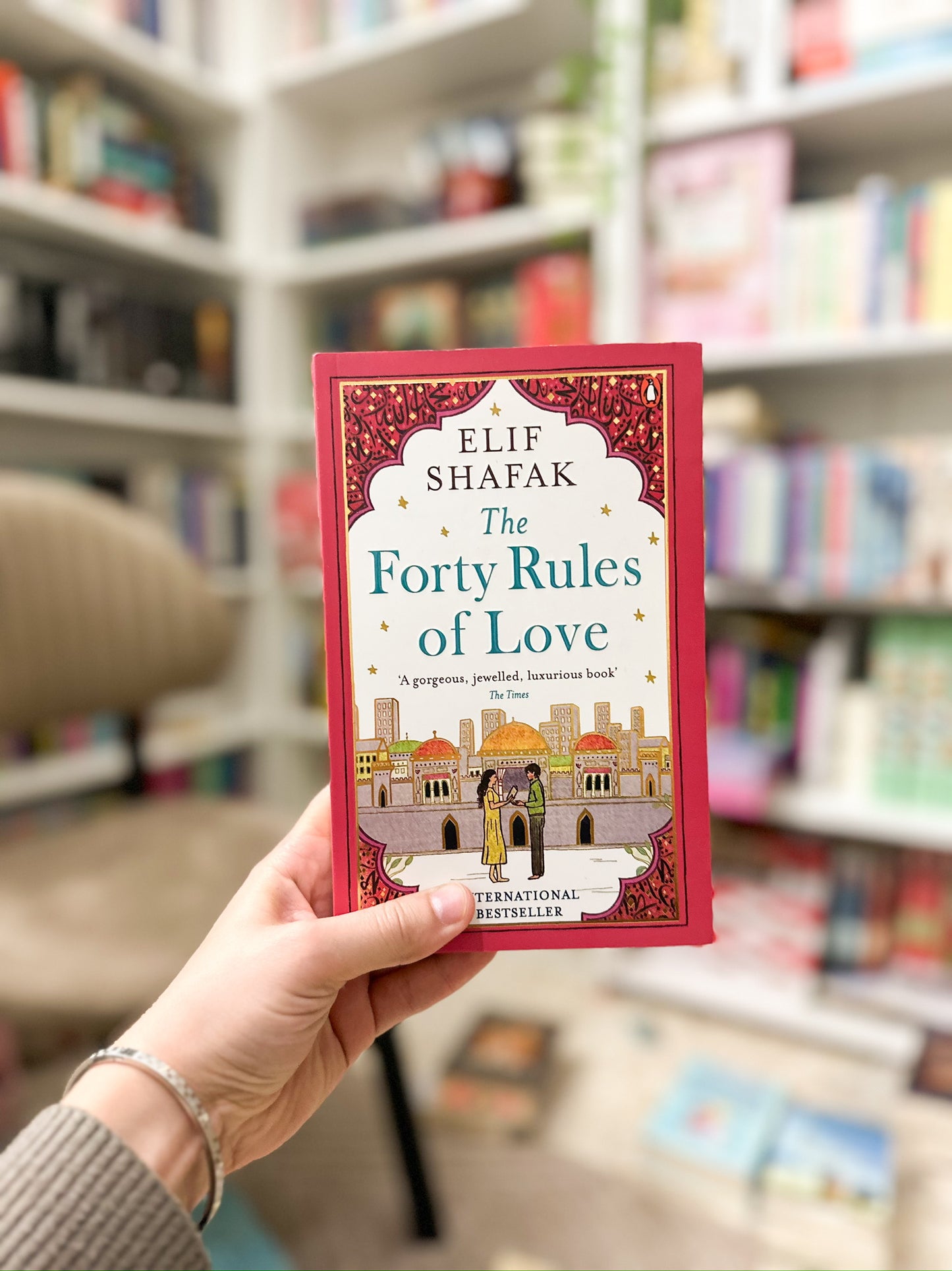 The Forty Rules of Love: A Novel of Rumi ; Elif Shafak