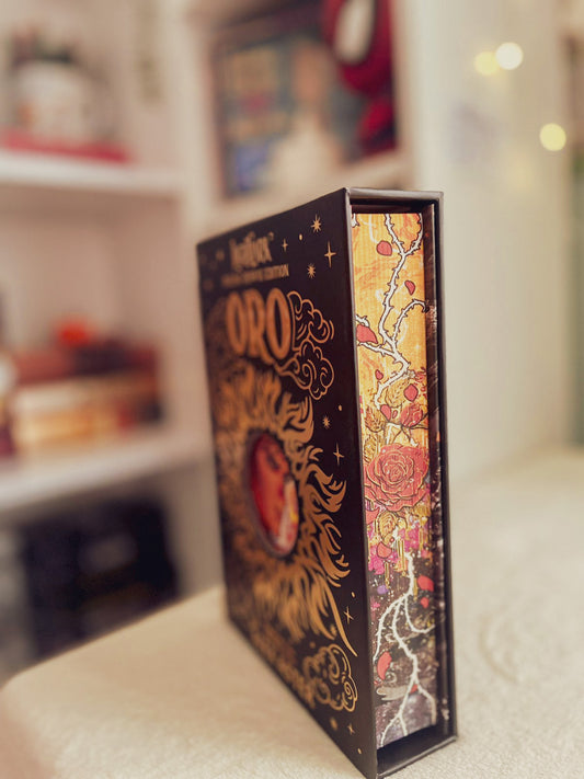 Grim and Oro: Dueling Crowns Edition (A Lightlark Saga Deluxe Companion Book)