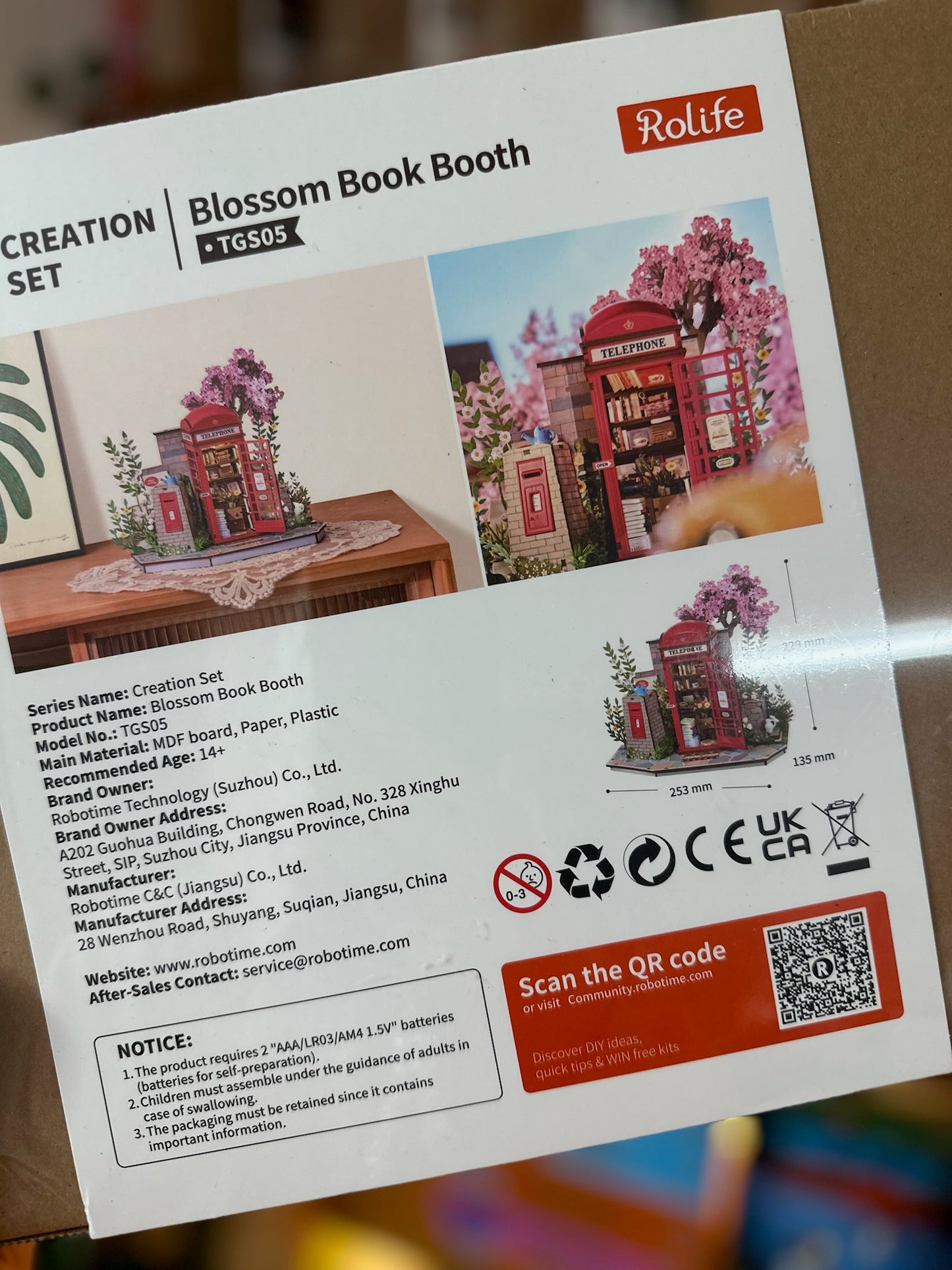 Rolife 3D Blossom Book Booth Booknook