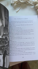 The Hunger Games: Illustrated Edition