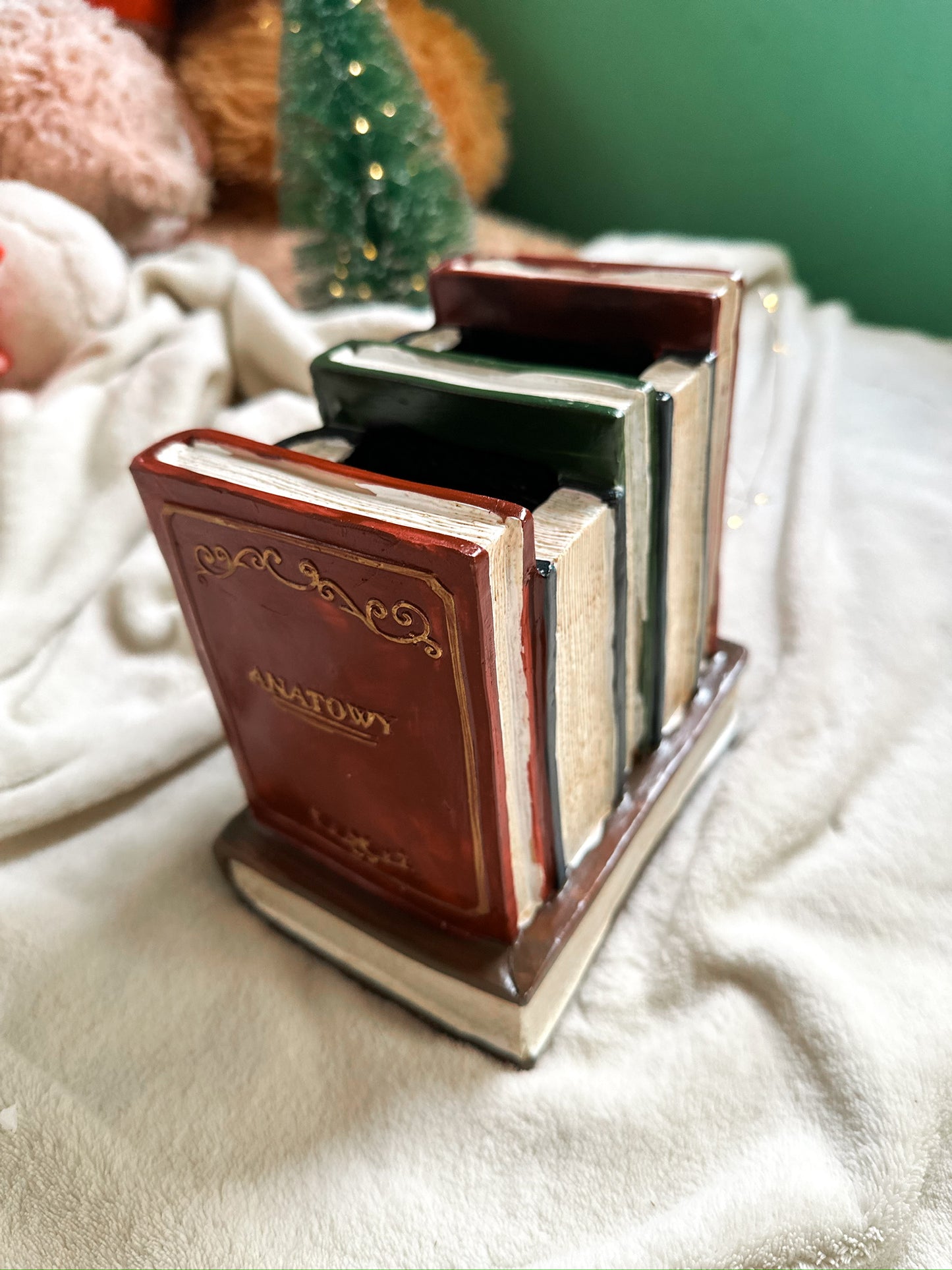 حامل اقلام، الوان للمكتب او منظّم على شكل كتب
