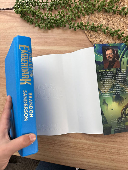 Isles of the Emberdark: A Cosmere Novel (Secret Projects)