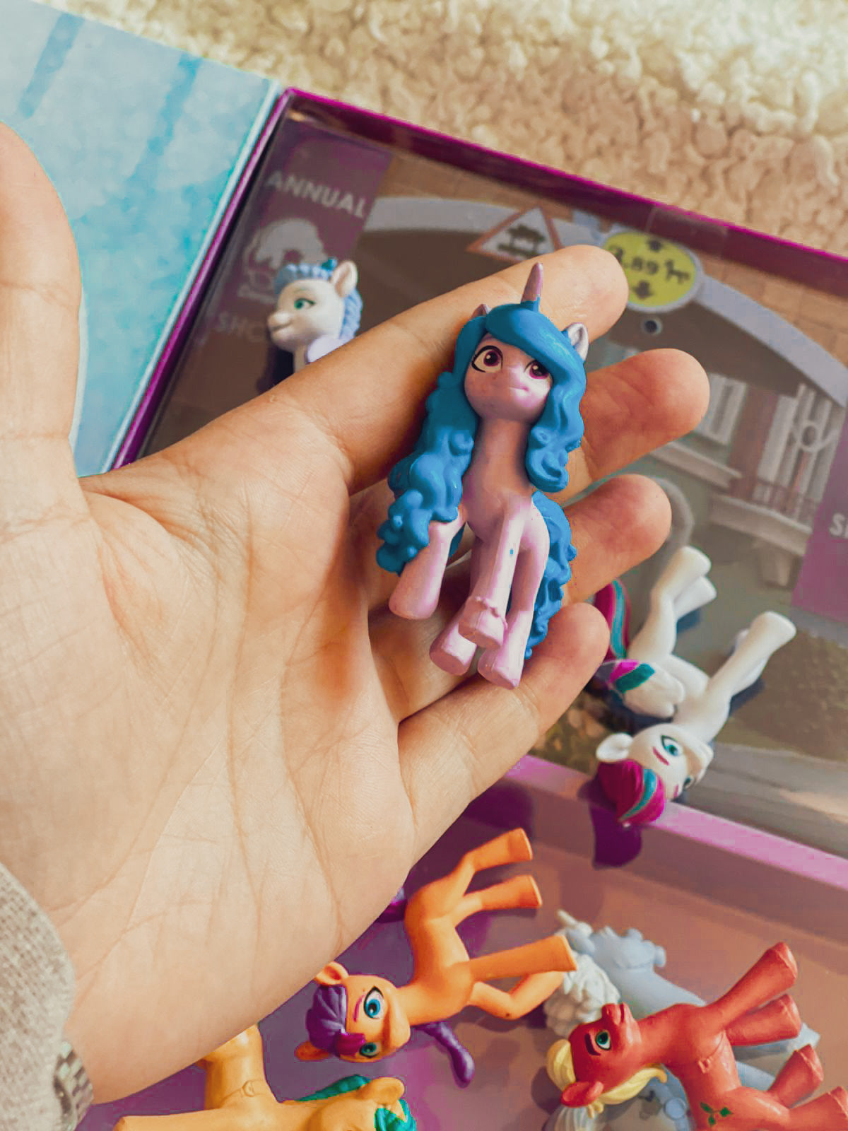 My Little Pony Book with Toys & Playing Mat