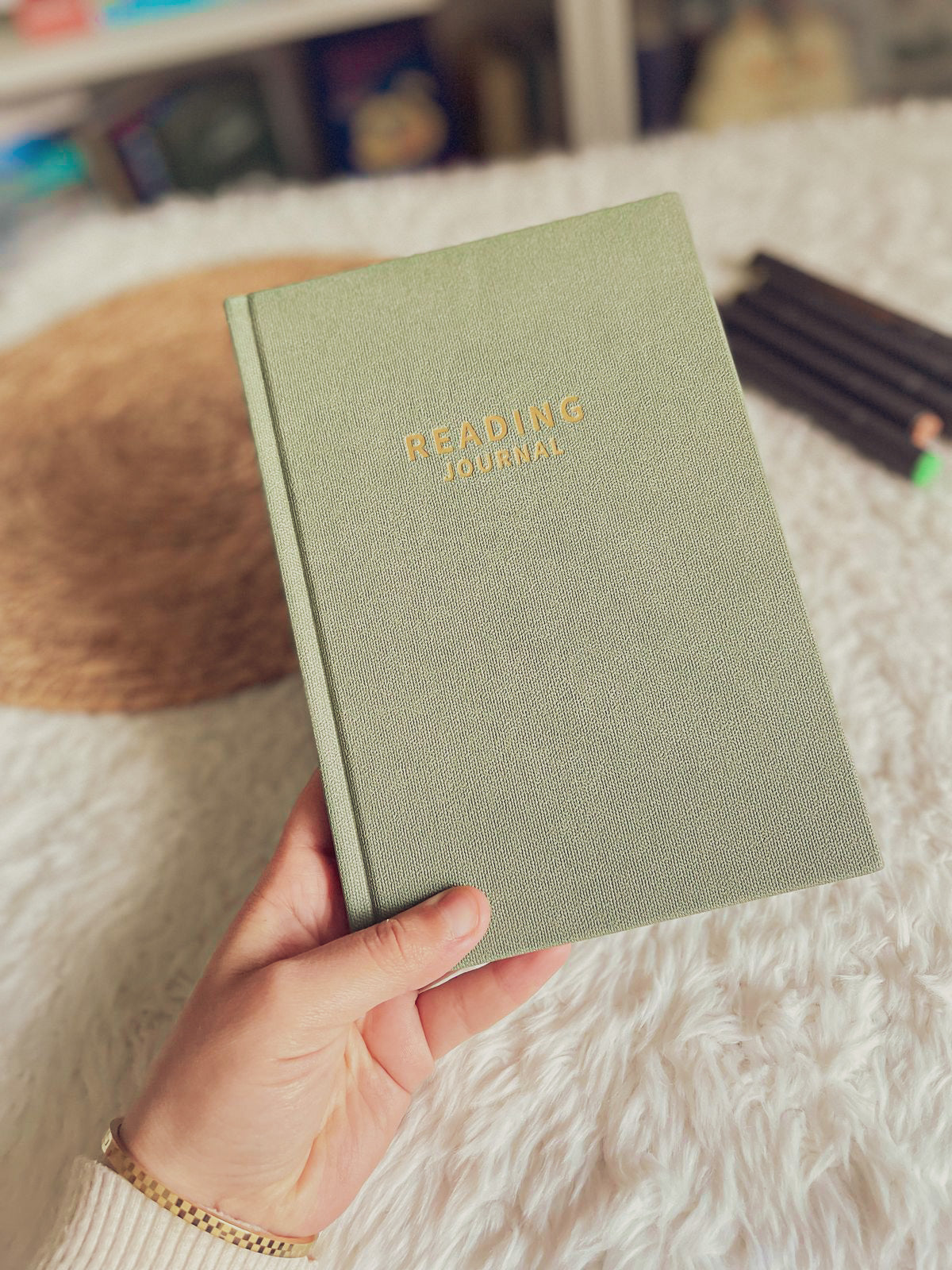 Reading Journal - Book Journal for Book Lovers & Readers
