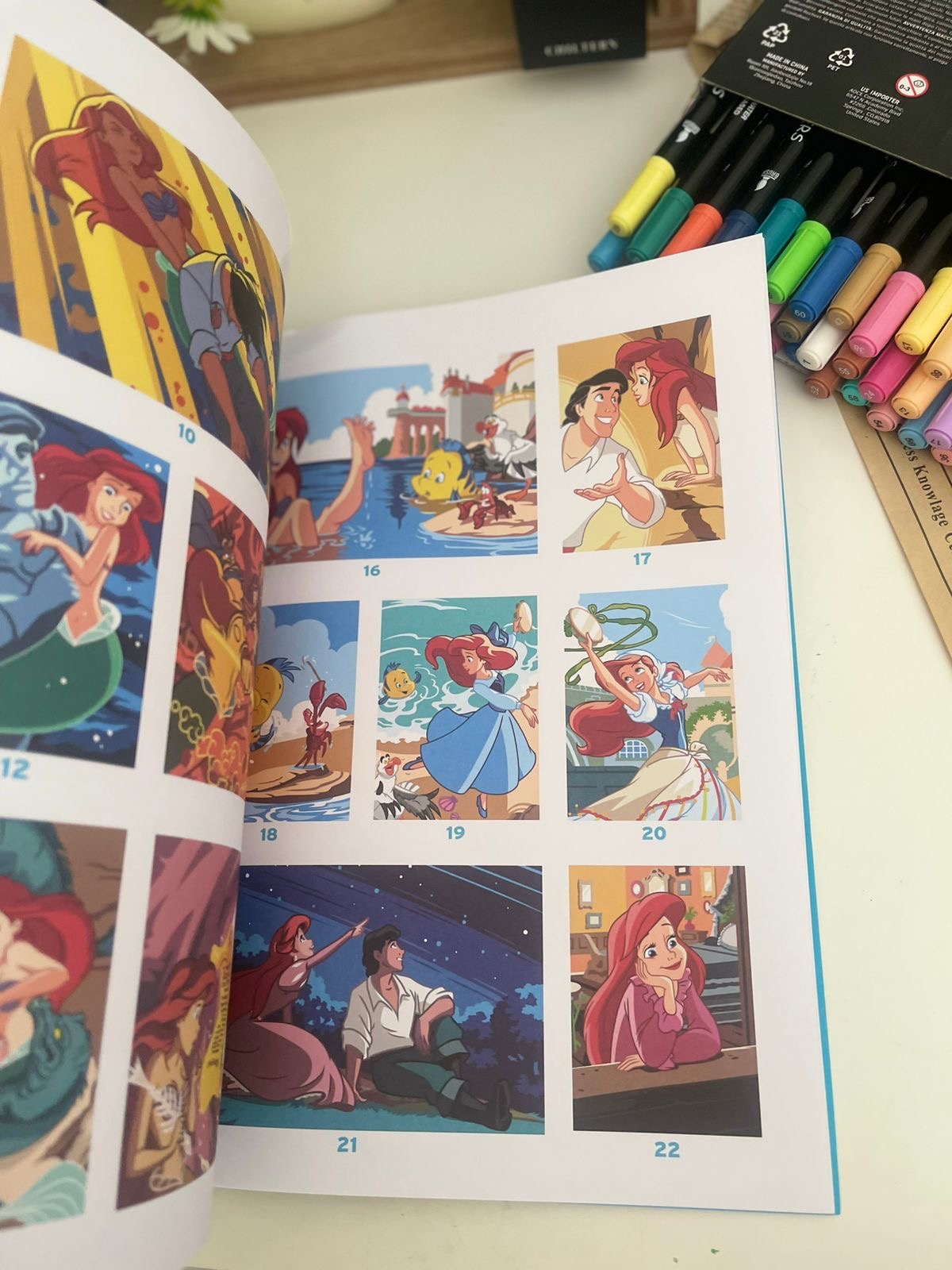 Mystery Disney  Coloring Book- Spécial film