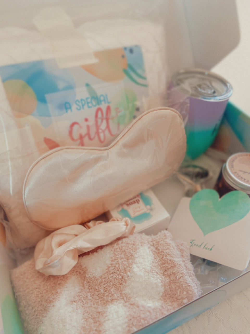 Lutes Gift Box for Women