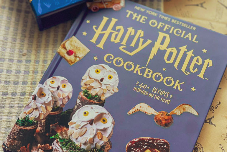 Harry Potter Baking and Cookbook Set, 2 books