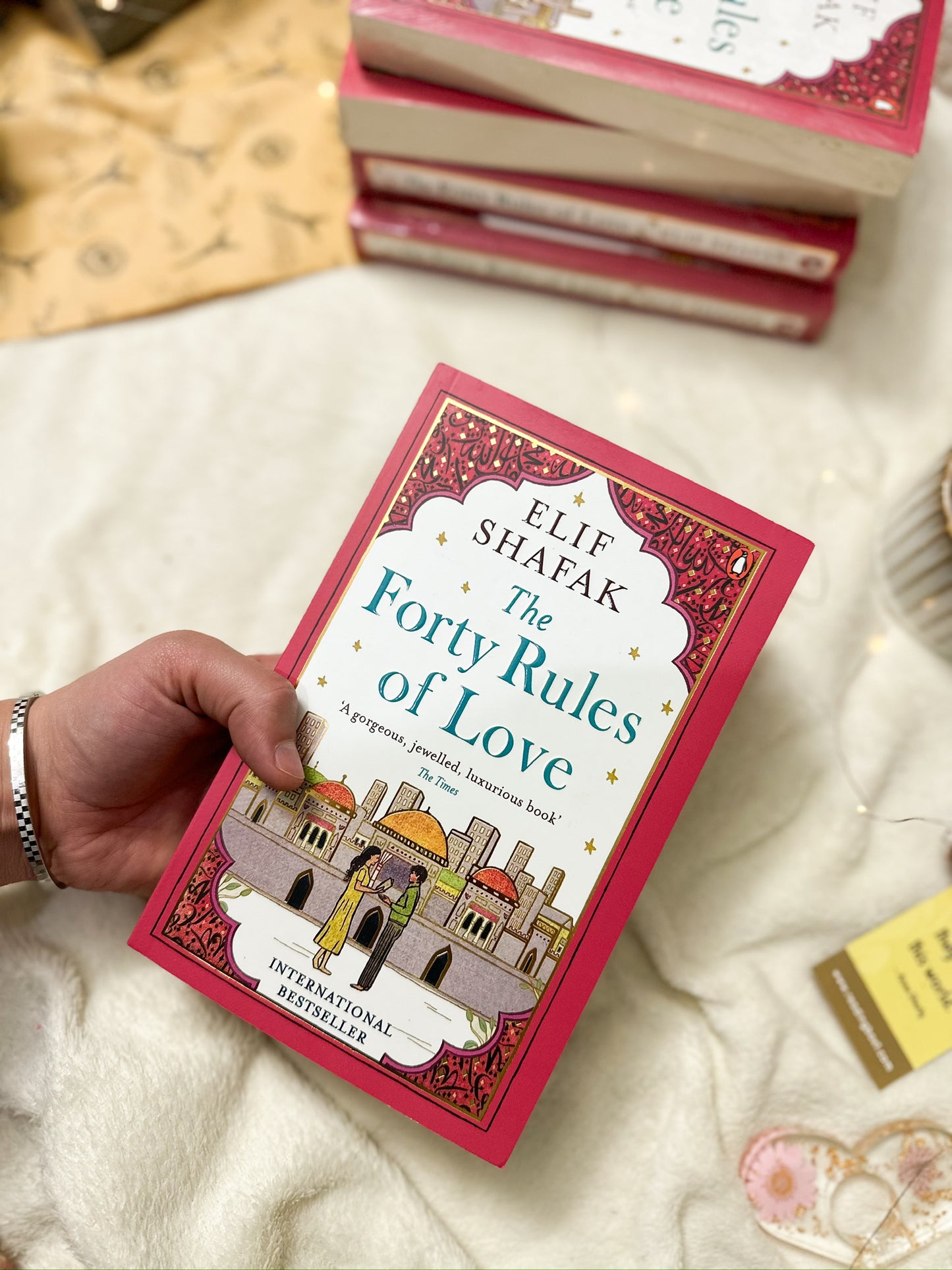 The Forty Rules of Love: A Novel of Rumi ; Elif Shafak