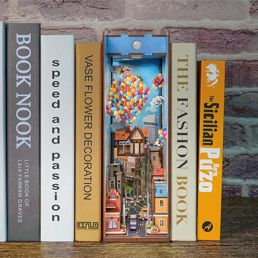 Up ( Travel with the wind ) Booknook