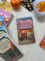 The Pumpkin Spice Café : Cozy Fall Novel , Dream Harbor