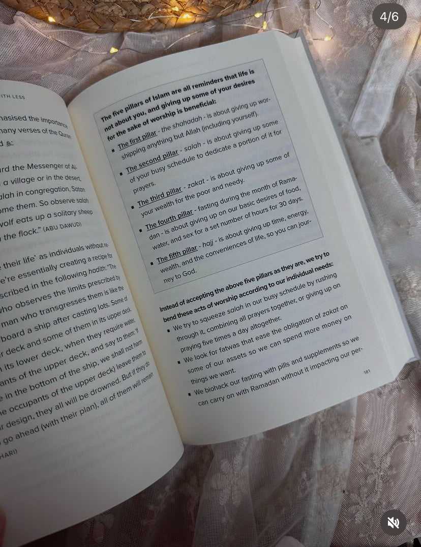 The Barakah Effect: More With Less / Hardcover