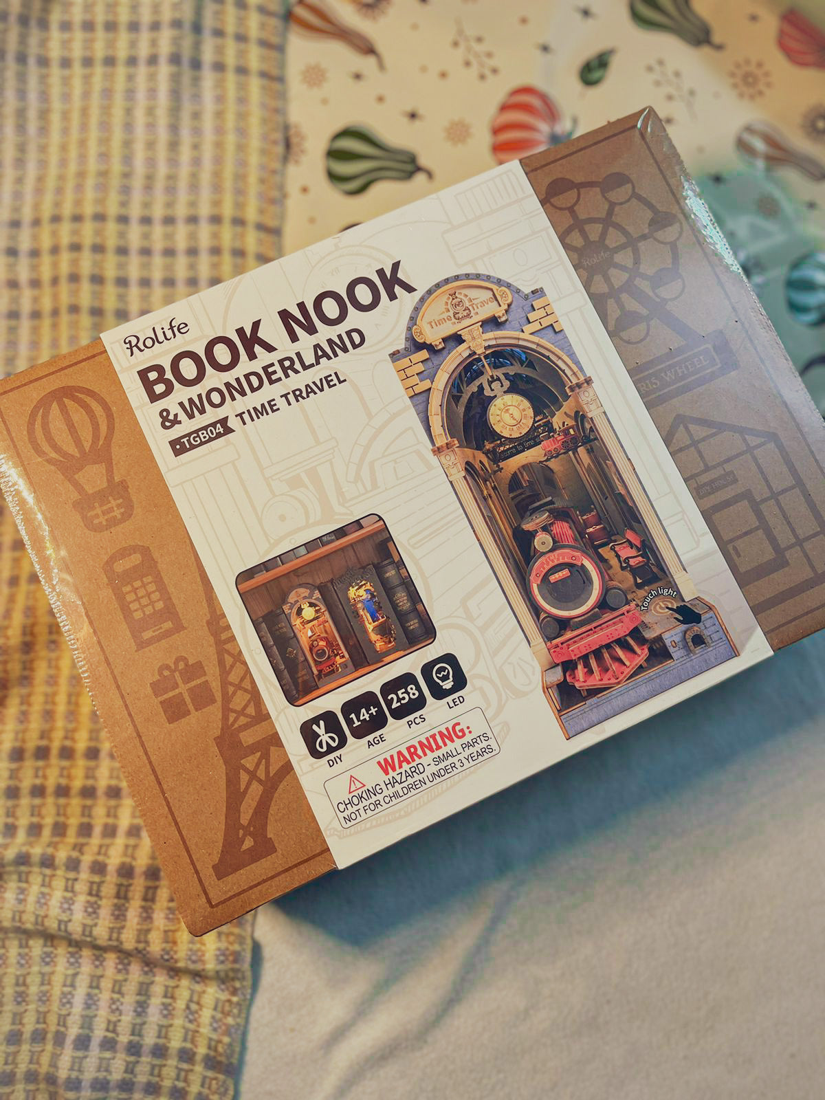 Time Travel Booknook (Hogwarts Express Inspired)