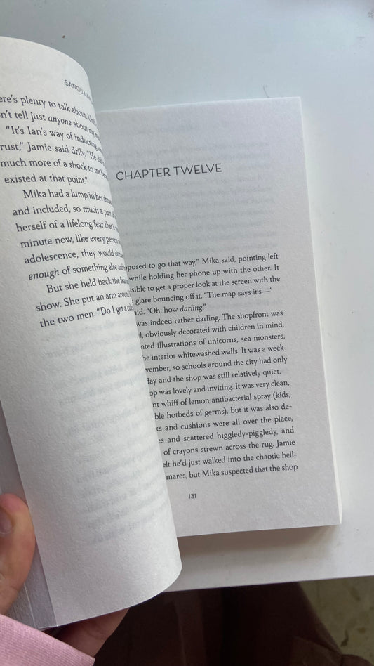 The Very Secret Society of Irregular Witches: A Cozy Romance