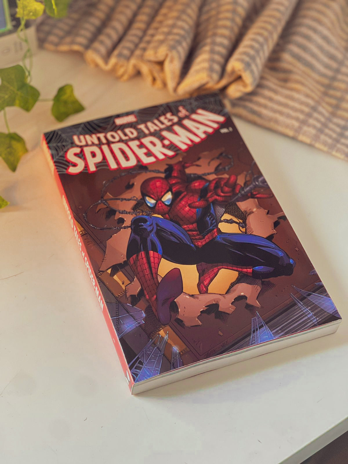 UNTOLD TALES OF SPIDERMAN: THE COMPLETE COLLECTION