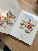 Disney Winnie the Pooh Classic My Busy Books - Storybook, 10 figurines, playmat