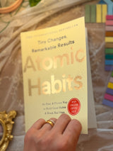 Atomic Habits: An Easy & Proven Way to Build Good Habits & Break Bad Ones
