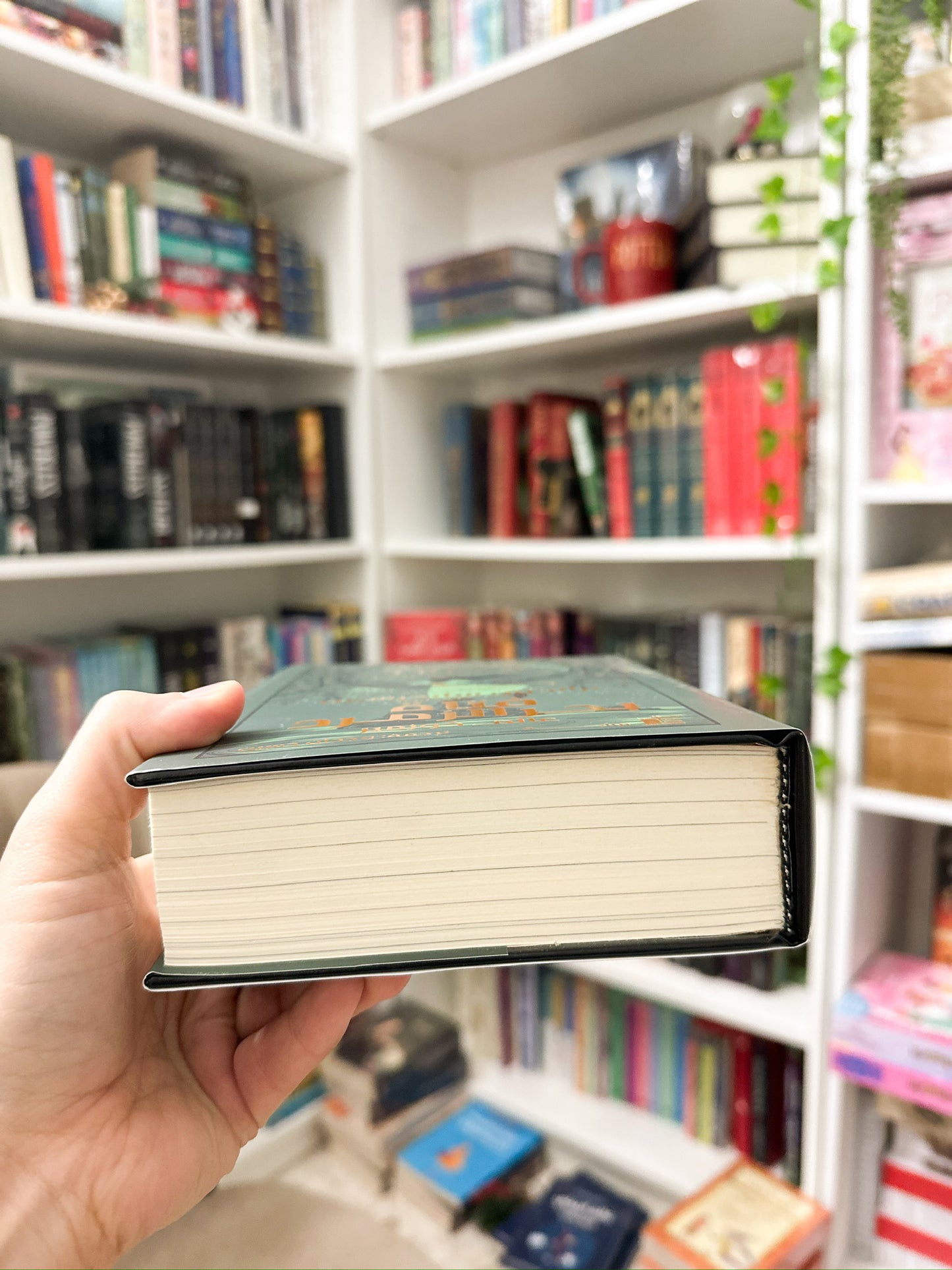 فتاة بحر الزمرد؛ عالم كوزمير- اصدار Hardcover