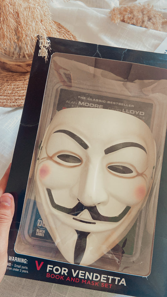 V for Vendetta Book & Mask Set