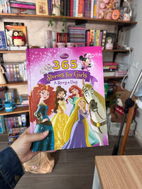 Disney 365 stories for girls a story a day